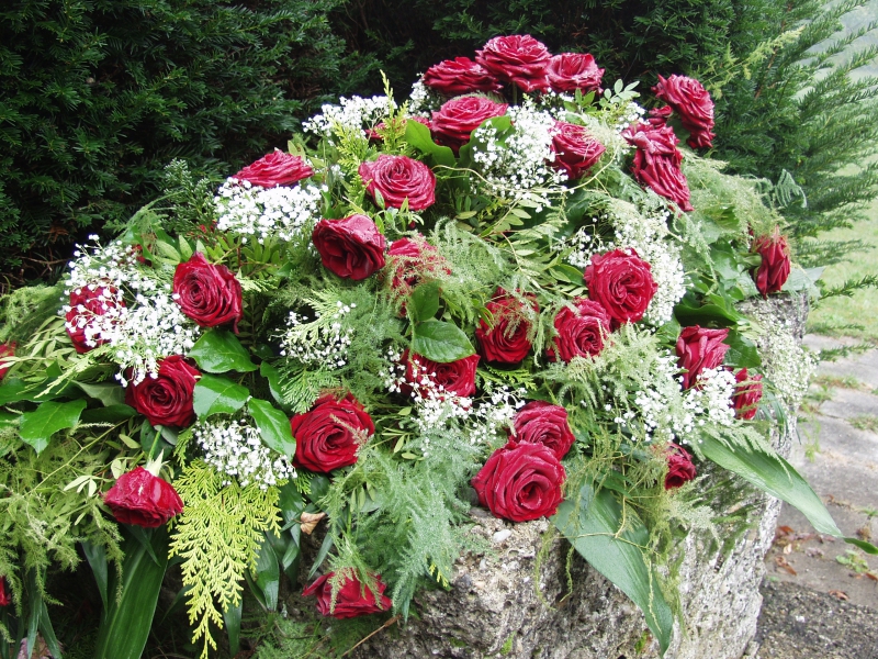 funeraire-CANTARON-min_roses-61203